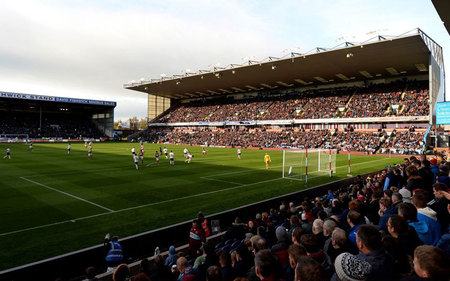 翼卫中少有 翼卫中少有