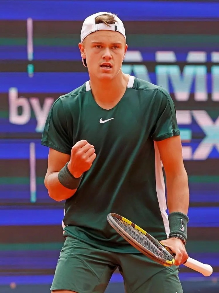 还是在赛场 还是在赛场