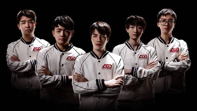 他们通过强 他们通过强