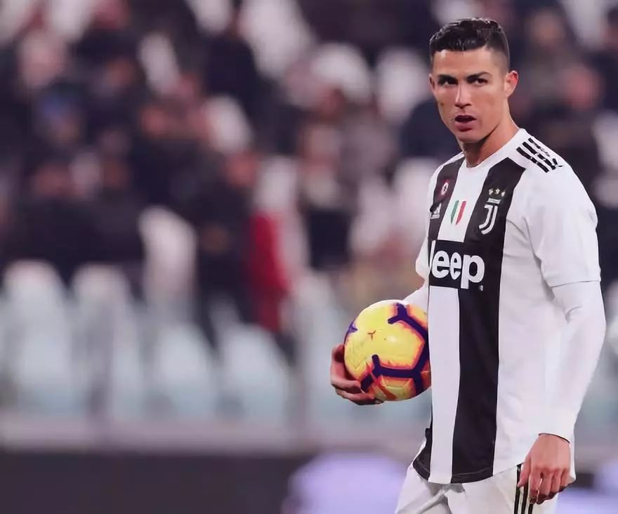 的出球更垂 的出球更垂